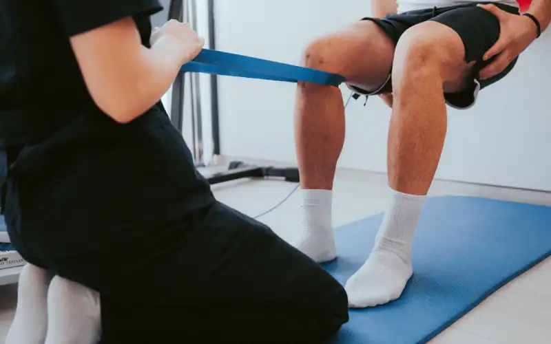 Qué es la fisioterapia deportiva y cuándo la necesitas